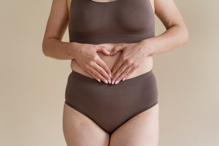 Why You're Suddenly Bloated After 40 (Even When You Eat the Same): The Liver + Estrogen Connection